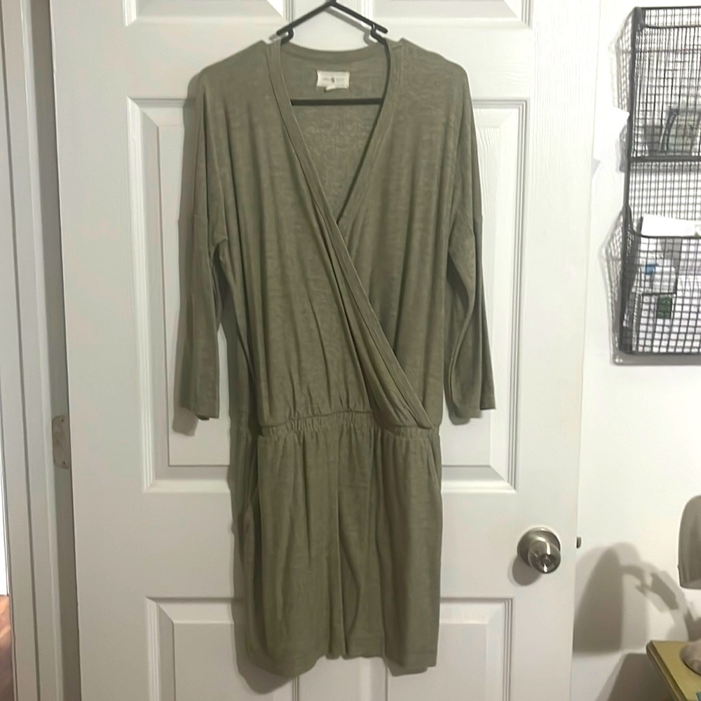 Lou & Gray Sage Heather cozy dress with pockets- M